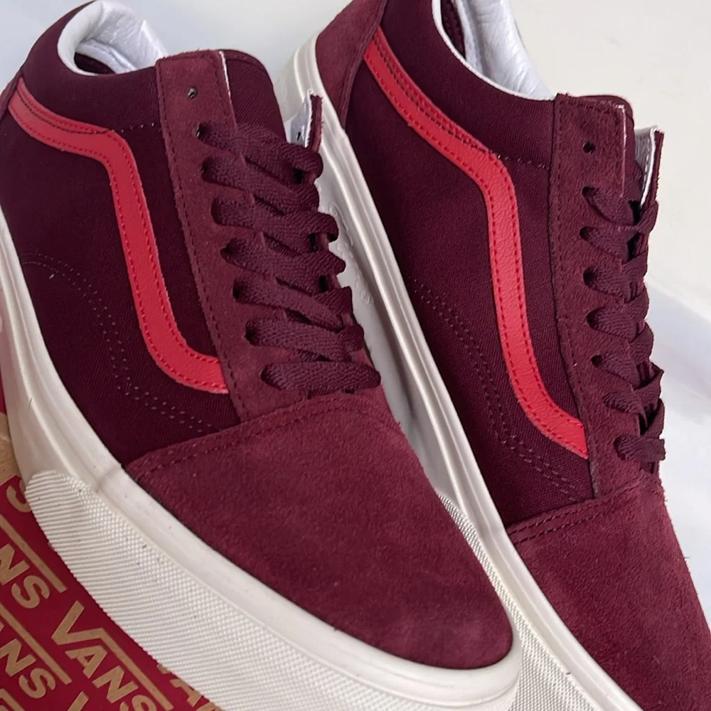 Vans Men’s Old Skool
Secret Lover Port Royale
VN0007NT4QU
Sneakers - Picture 8 of 16